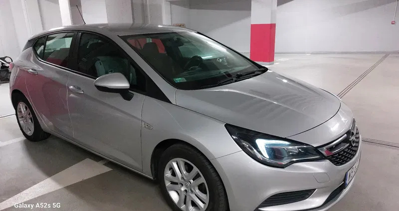 samochody osobowe Opel Astra cena 41000 przebieg: 118000, rok produkcji 2016 z Warszawa